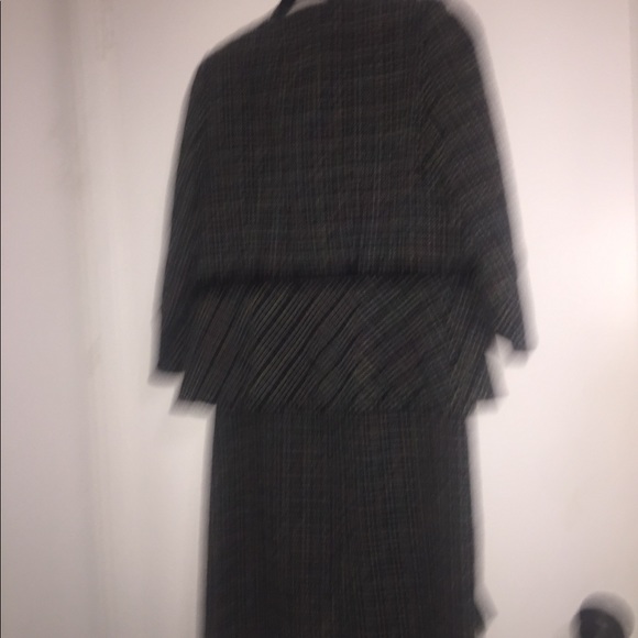 RABBIT DESIGNS size 6 - Picture 2 of 10